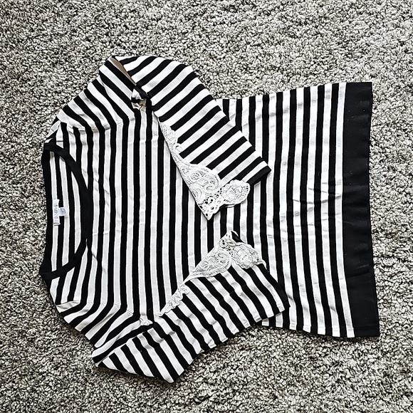 Bundle of 6 Sweaters Fall Winter Long Sleeve Animal Print Size Medium - Picture 2 of 7